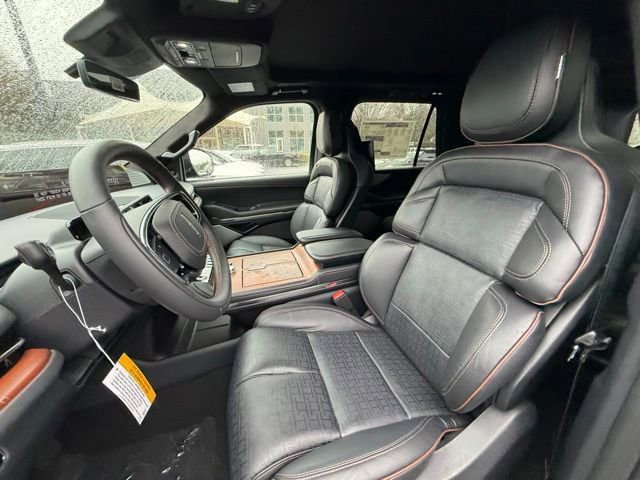 New 2025 Lincoln Navigator L Black Label AWD/4WD image 15