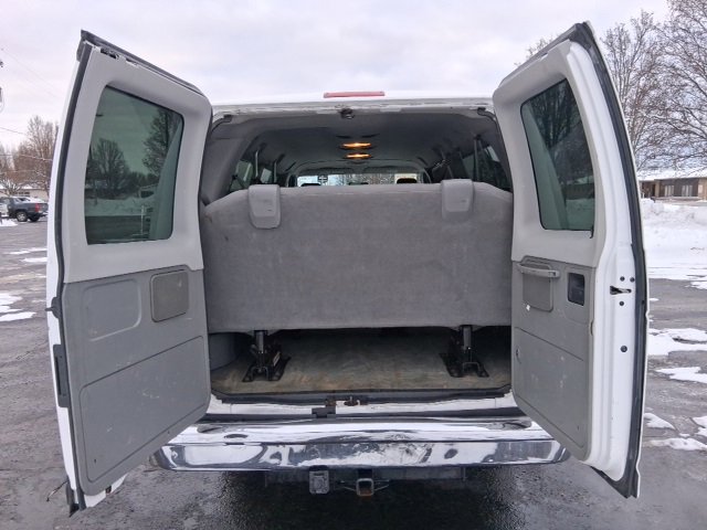 Used 2012 Ford E-350 and Econoline 350 XLT image 5