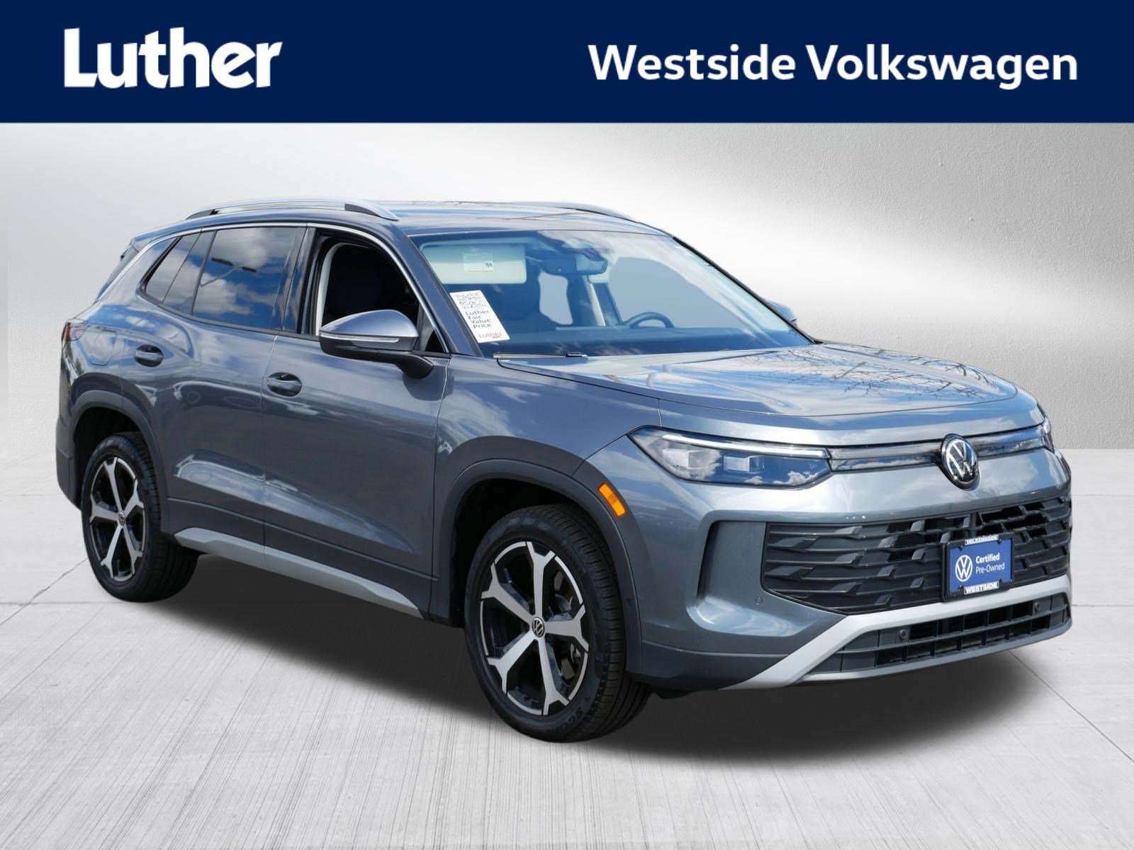 Certified 2025 Volkswagen Tiguan SE