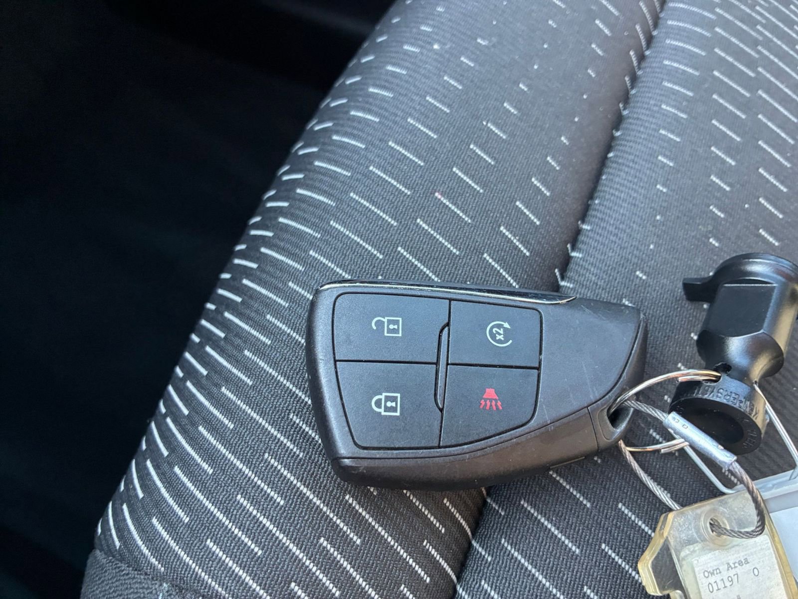 Used 2025 Chevrolet Equinox LT FWD image 23