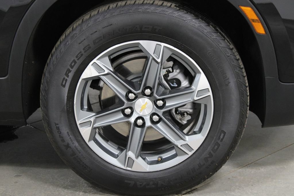 Used 2025 Chevrolet Blazer LT image 7