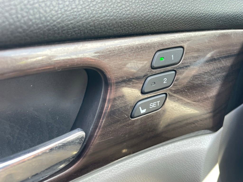 Used 2017 Honda Accord EX-L image 18