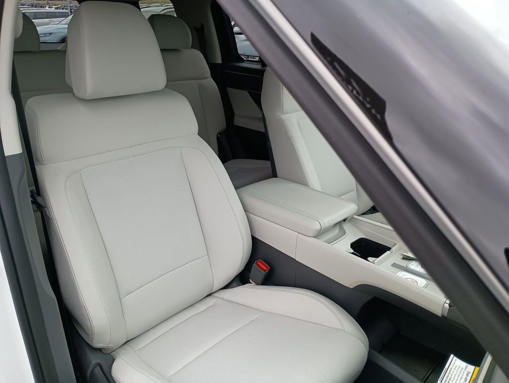 New 2026 Hyundai Santa Fe SE image 30