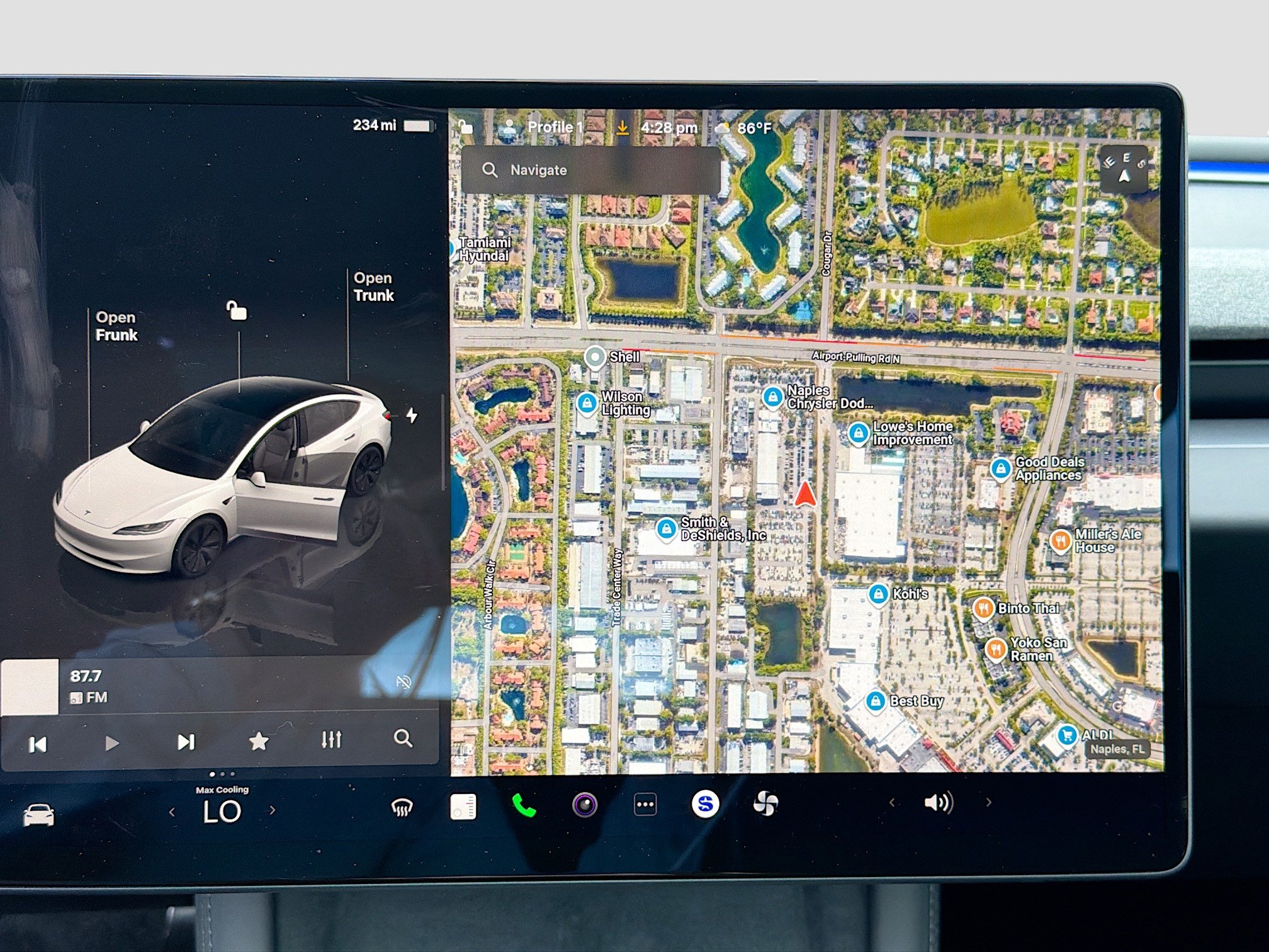 Used 2024 Tesla Model 3 Standard Range image 31