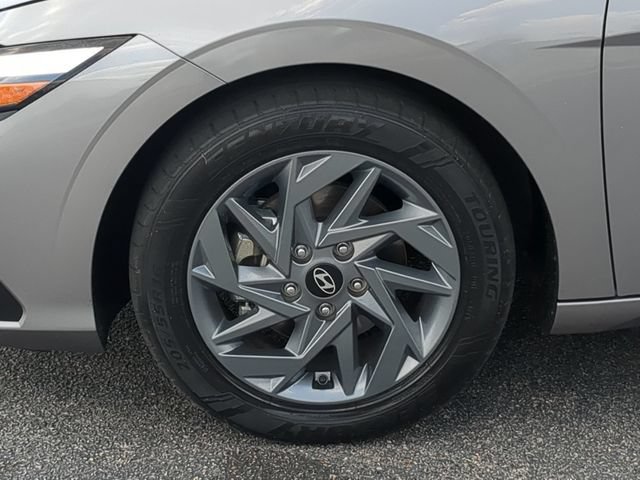 Used 2024 Hyundai Elantra SEL FWD image 10