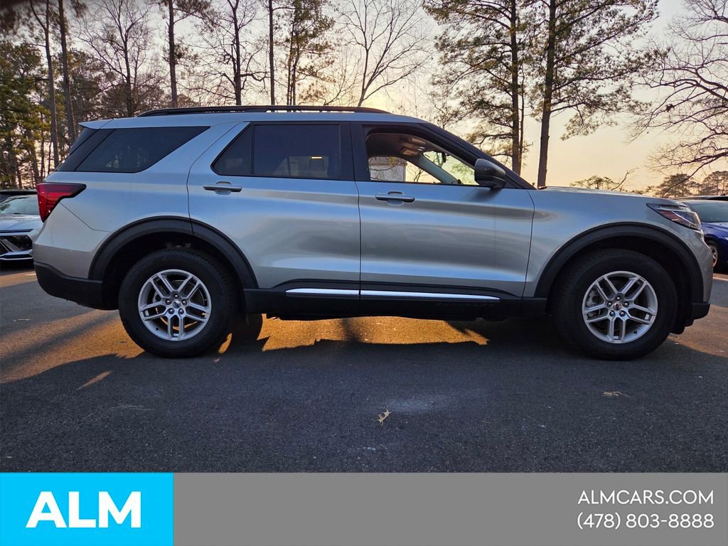 Used 2025 Ford Explorer Active image 8