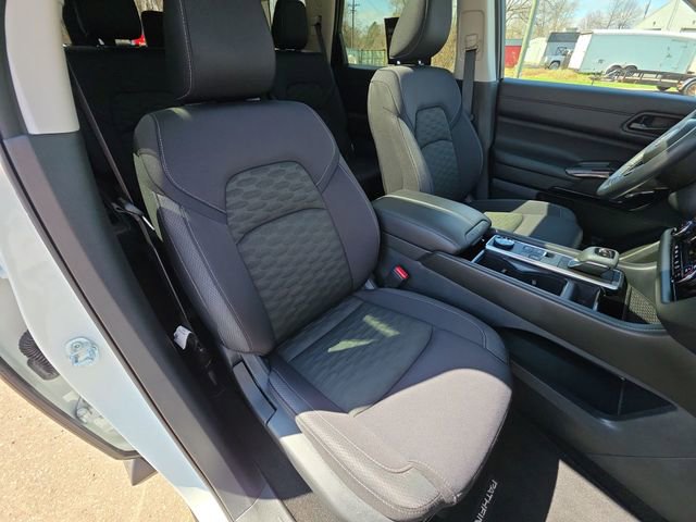 Certified 2024 Nissan Pathfinder SV w/ SV Premium Package image 27