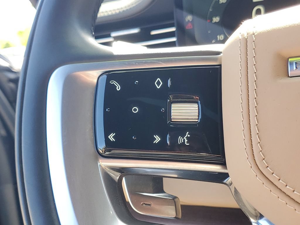Certified 2023 Land Rover Range Rover SE AWD/4WD image 18