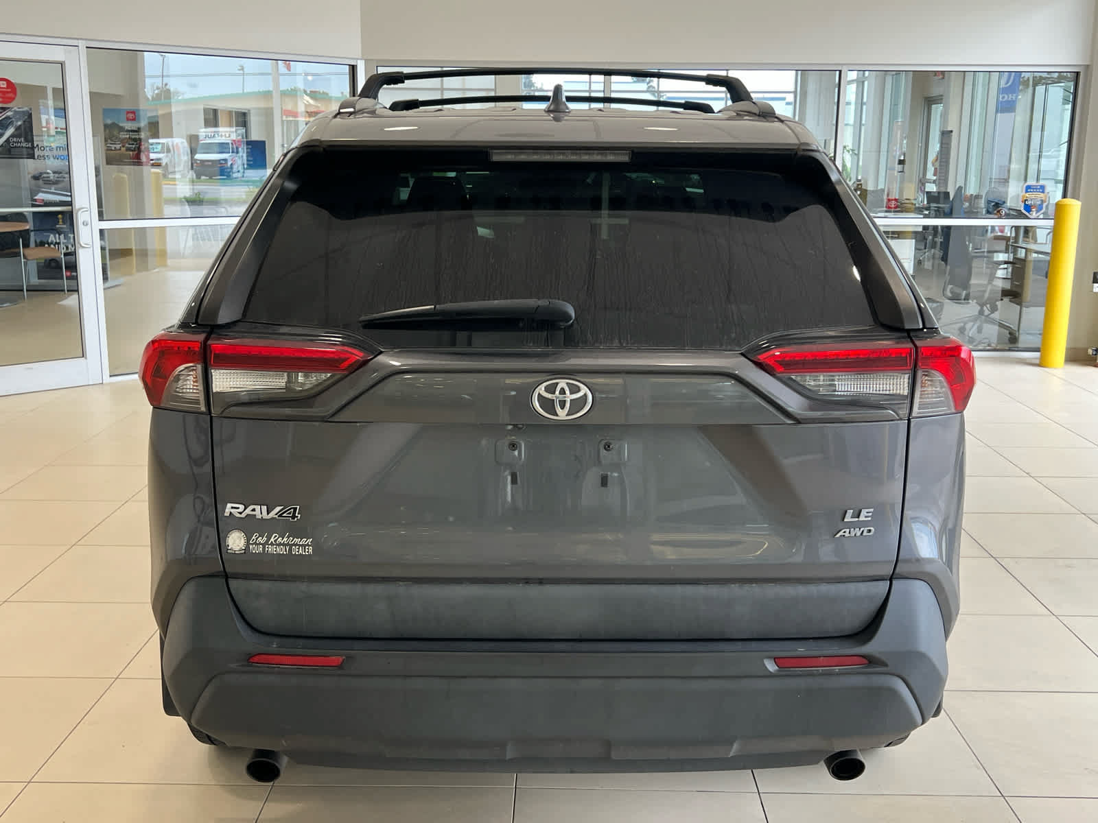 Used 2019 Toyota RAV4 LE w/ All Weather Liner Package AWD/4WD image 5