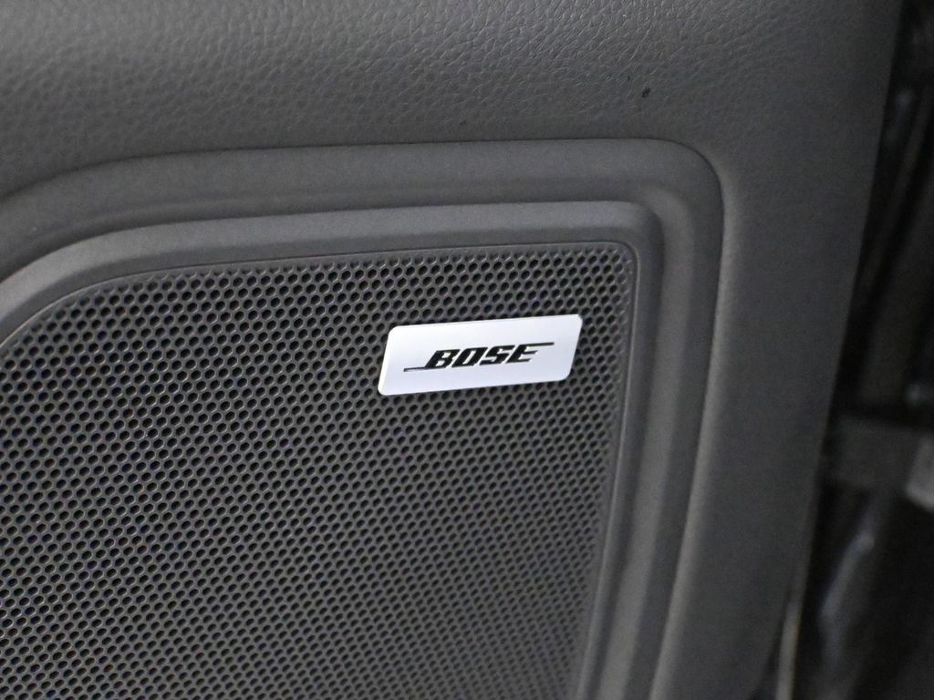 Used 2026 Porsche Macan AWD/4WD image 35
