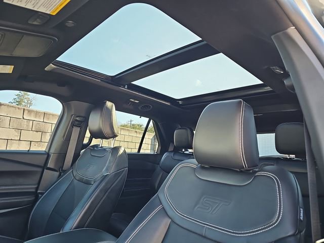 Used 2024 Ford Explorer ST w/ Equipment Group 401A image 16