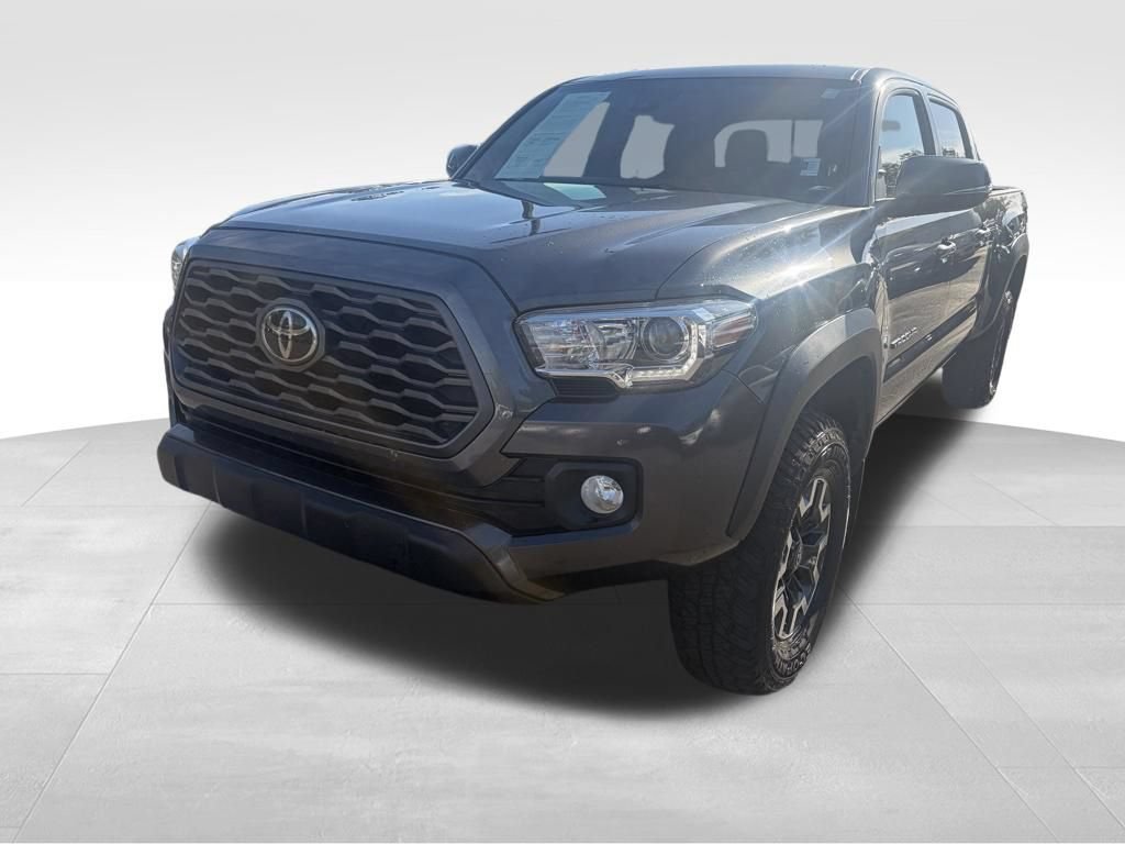 Certified 2021 Toyota Tacoma TRD Off-Road w/ Technology Package AWD/4WD image 2