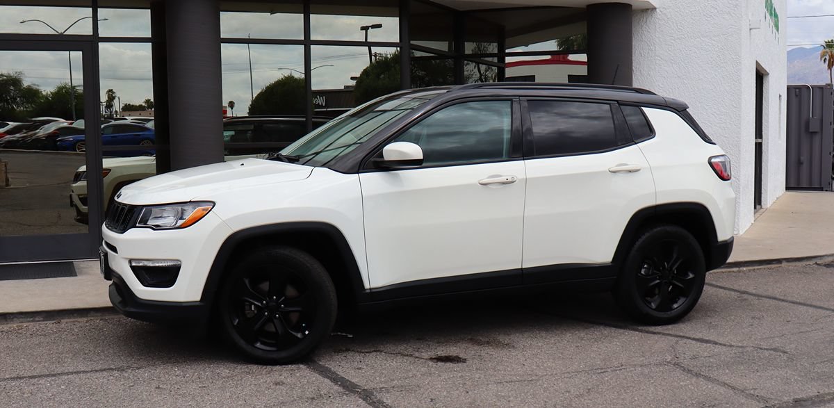 Used 2019 Jeep Compass Latitude FWD image 4