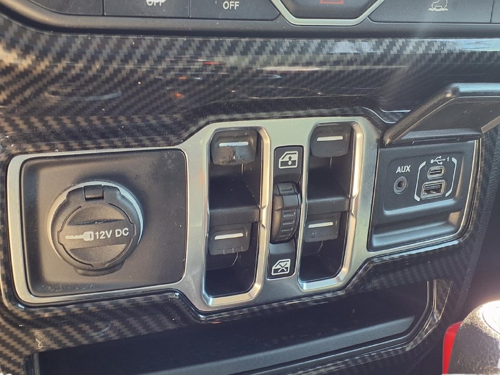 Used 2022 Jeep Wrangler Unlimited Sport AWD/4WD image 13
