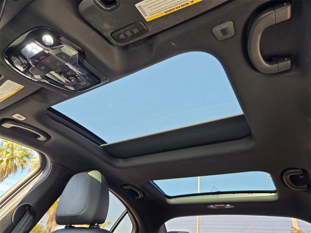 Used 2022 Alfa Romeo Giulia Ti image 21