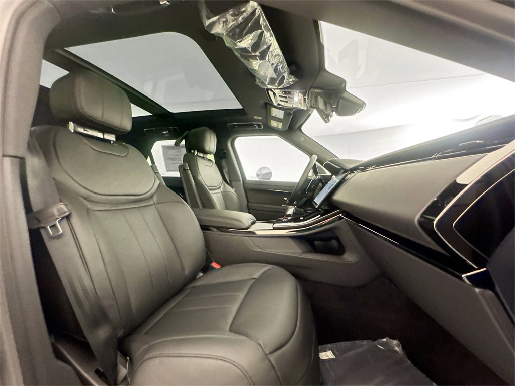 New 2026 Land Rover Range Rover Sport SE image 28