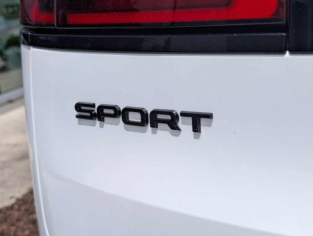 New 2026 Land Rover Range Rover Sport SE AWD/4WD image 30