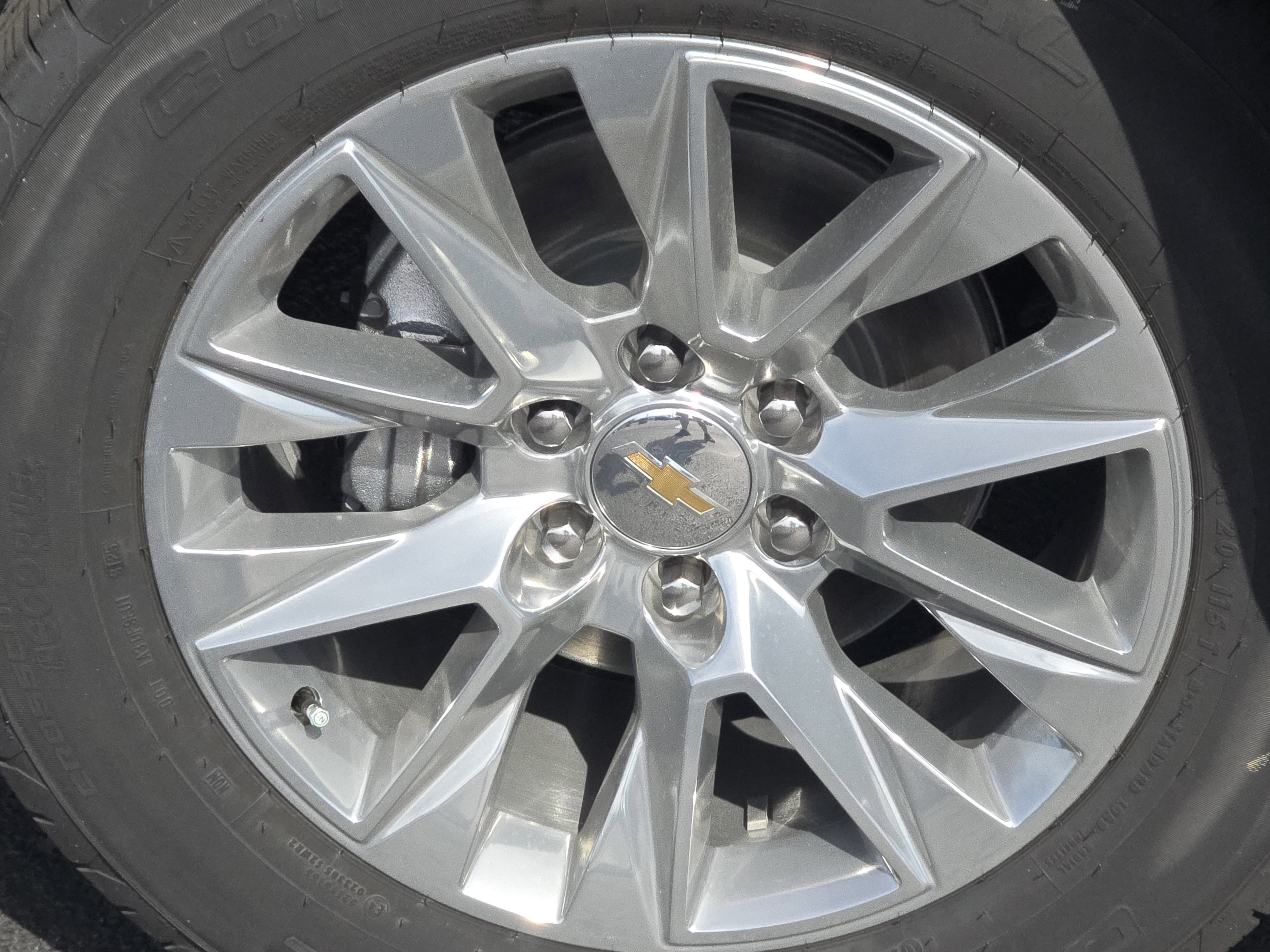 New 2026 Chevrolet Suburban Premier image 11