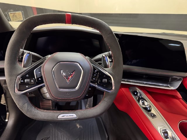 Used 2026 Chevrolet Corvette Z06 RWD image 9