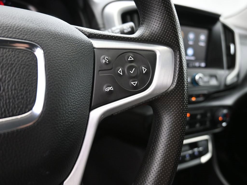 Used 2024 GMC Terrain SLE image 28