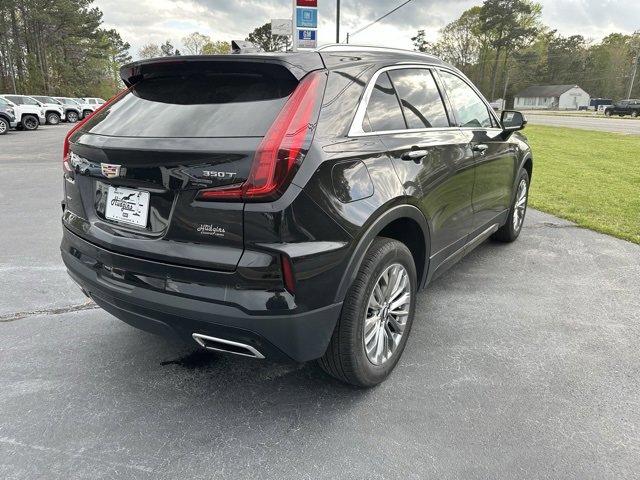 Used 2024 Cadillac XT4 Premium Luxury image 5