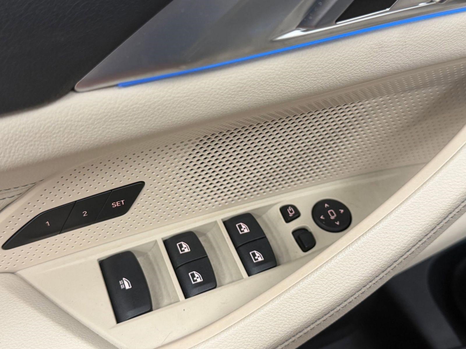 Certified 2024 BMW 440i xDrive Convertible w/ Premium Package image 11