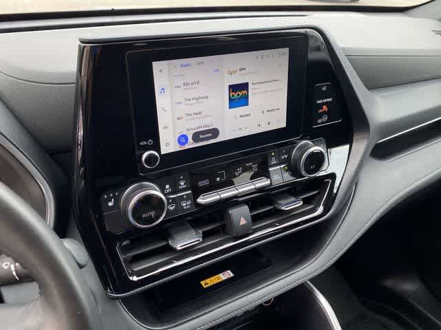 Used 2025 Toyota Highlander XSE AWD/4WD image 27