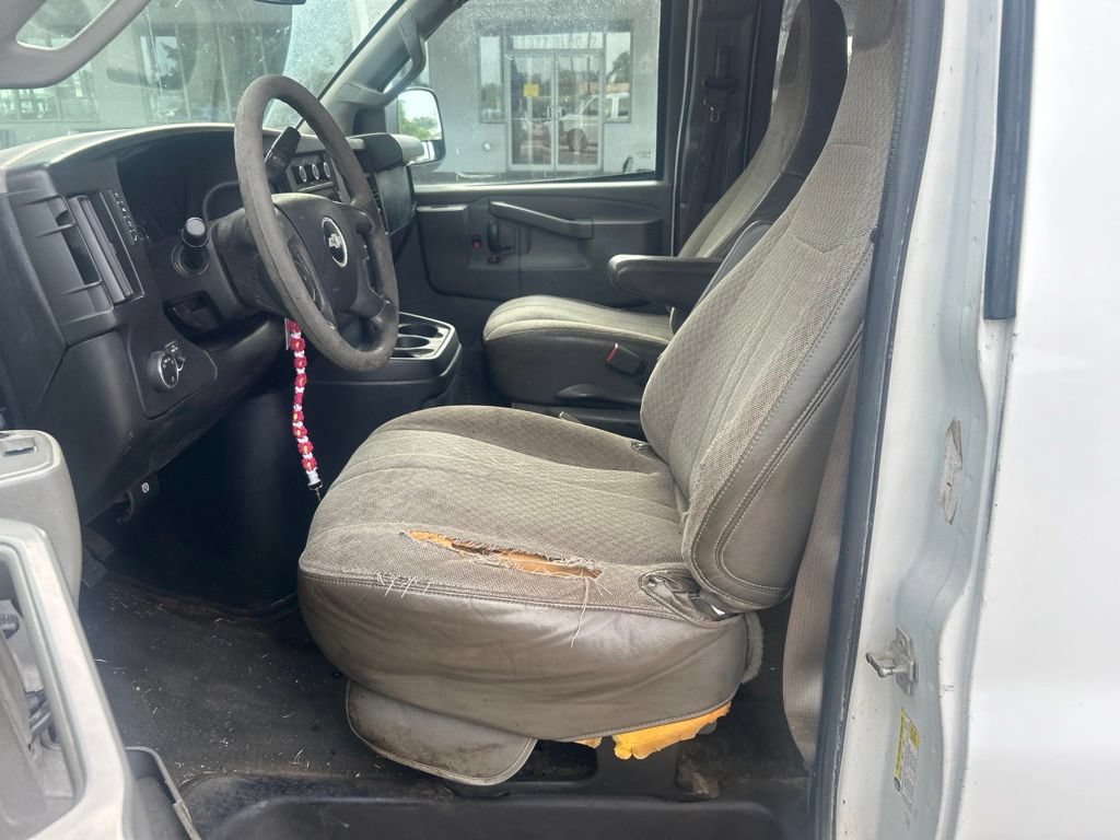 Used 2017 Chevrolet Express 3500 LT w/ LT Preferred Equipment Group RWD image 37