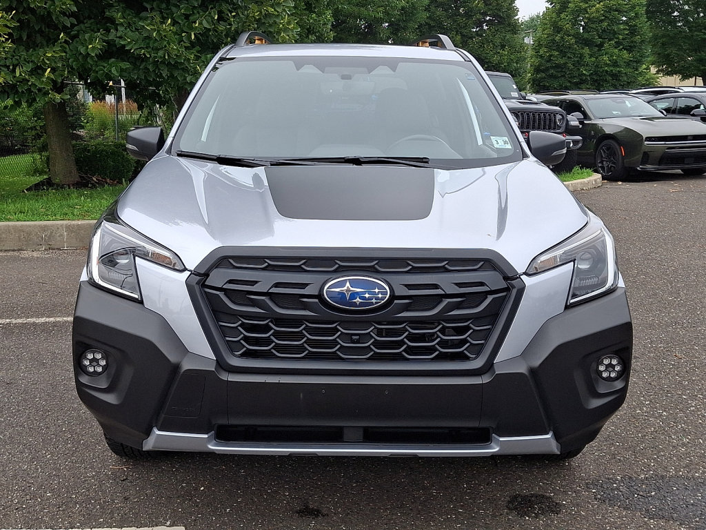 Used 2025 Subaru Forester Wilderness w/ Convenience Package AWD/4WD image 8