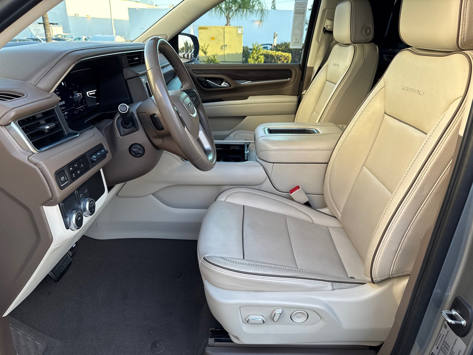 Certified 2023 GMC Yukon XL Denali RWD image 31