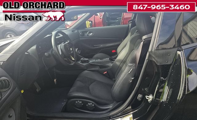 Used 2025 Nissan Z Performance w/ Floor Mat Package RWD image 7