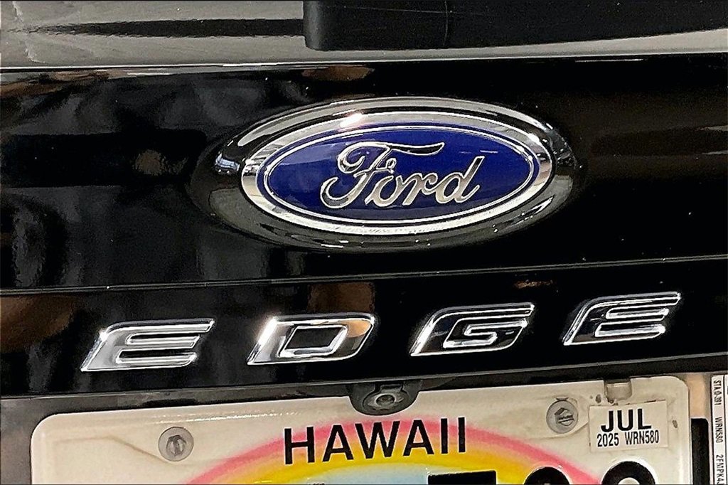 Used 2022 Ford Edge SEL w/ Sport Appearance Package image 7