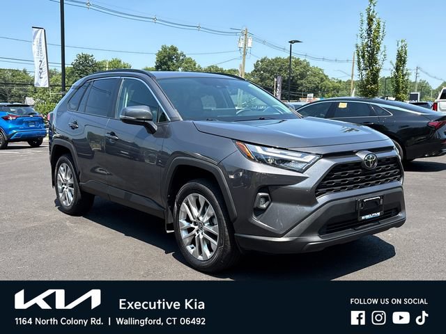 Used 2023 Toyota RAV4 XLE Premium AWD/4WD image 5