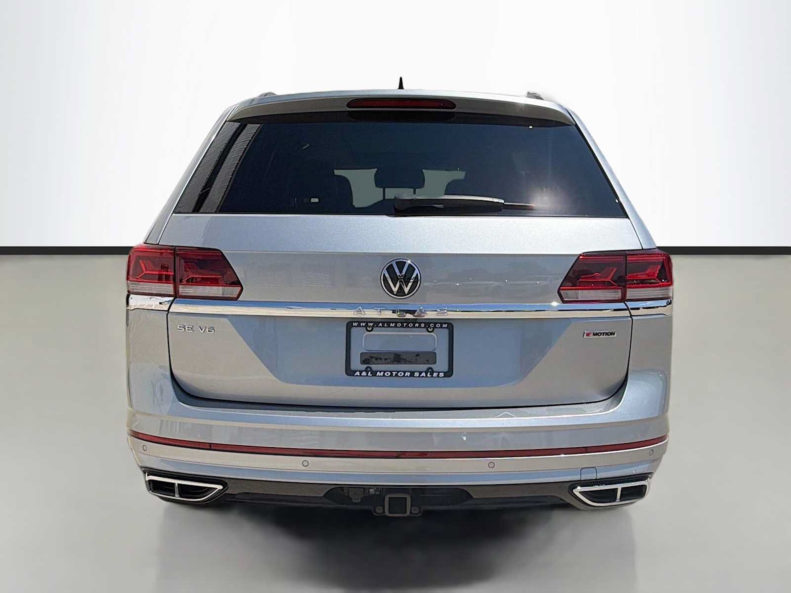 Used 2021 Volkswagen Atlas SE w/ Panoramic Sunroof Package AWD/4WD image 4