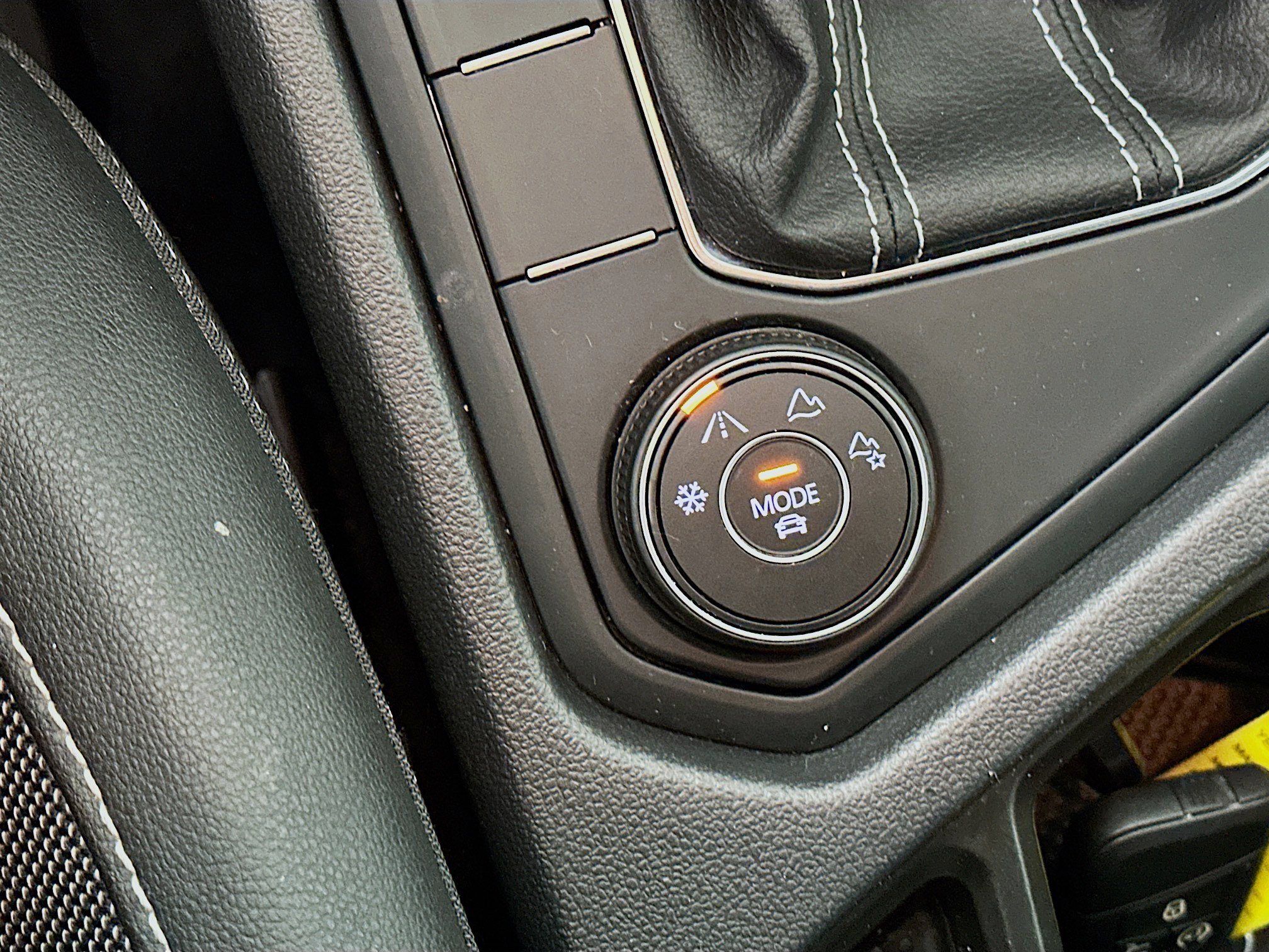 Used 2022 Volkswagen Taos SE w/ IQ.Drive SE Package image 22