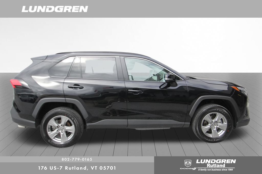 Used 2025 Toyota RAV4 XLE w/ Convenience Package AWD/4WD image 11
