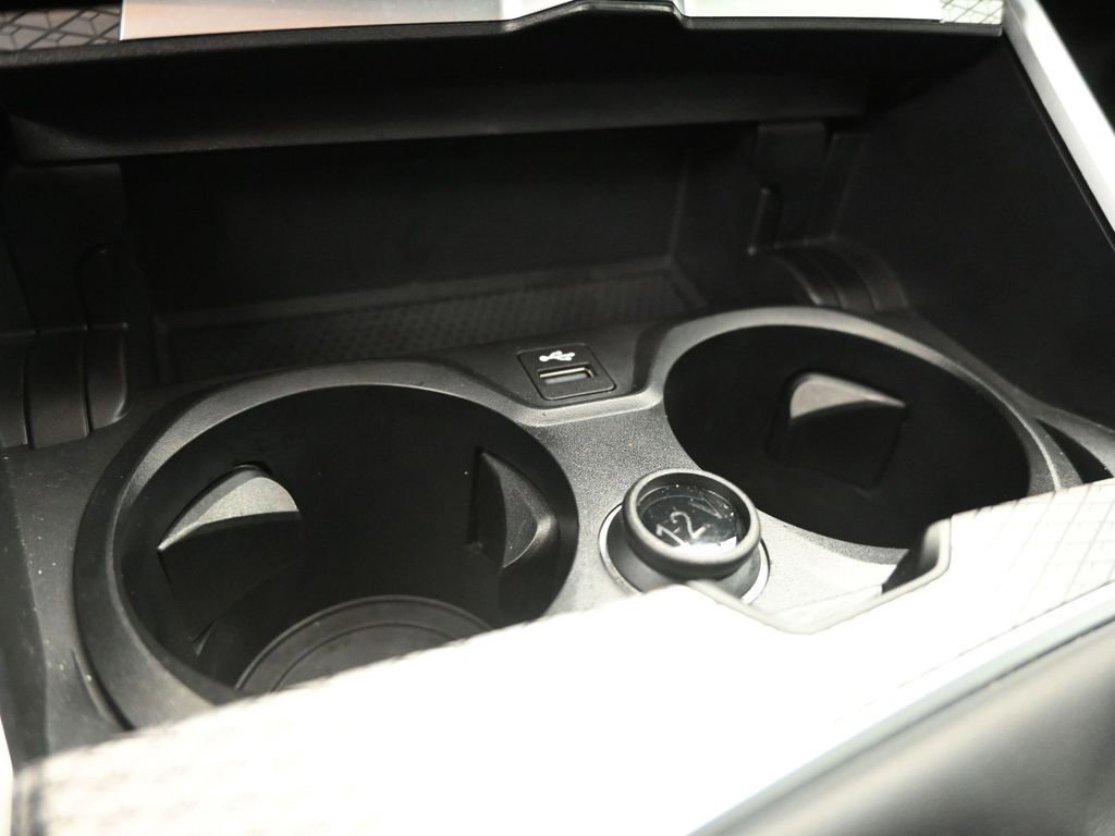 Used 2025 BMW M2 image 18