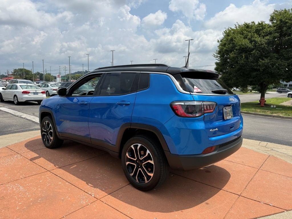 Used 2023 Jeep Compass Limited AWD/4WD image 4