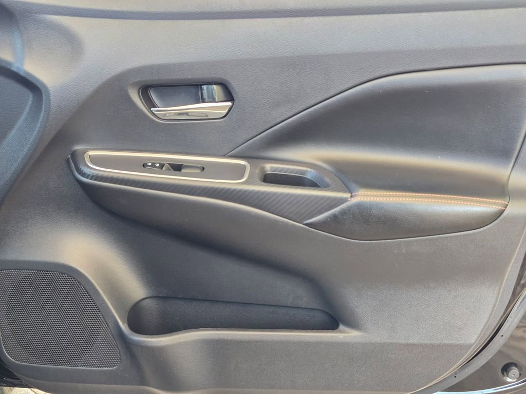 Used 2021 Nissan Versa SR image 28