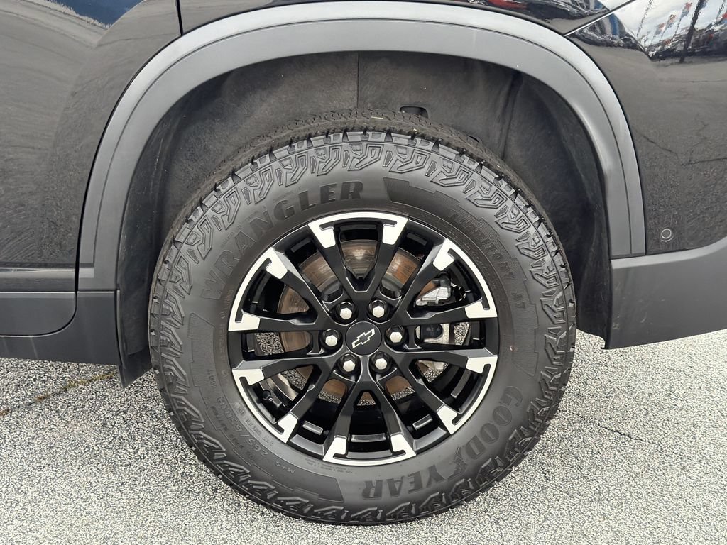 Used 2024 Chevrolet Traverse Z71 w/ Enhanced Driving Package AWD/4WD image 14