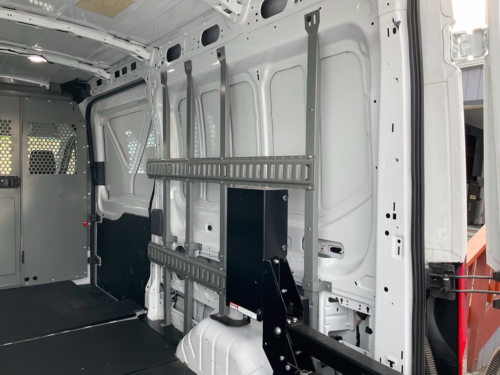 Used 2023 Ford E-Transit Medium Roof RWD image 16