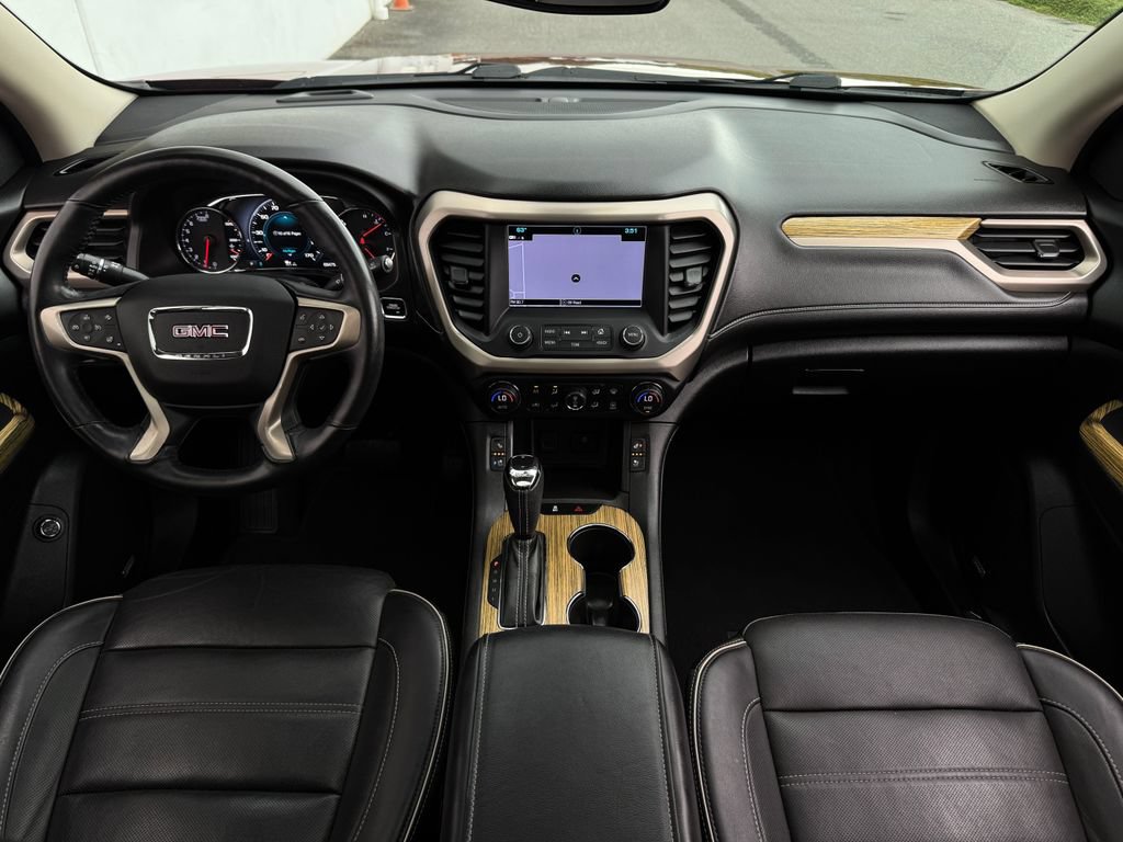 Used 2017 GMC Acadia Denali w/ Technology Package AWD/4WD image 12