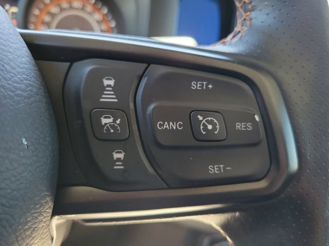 Used 2024 Jeep Gladiator Mojave w/ Technology Group AWD/4WD image 20