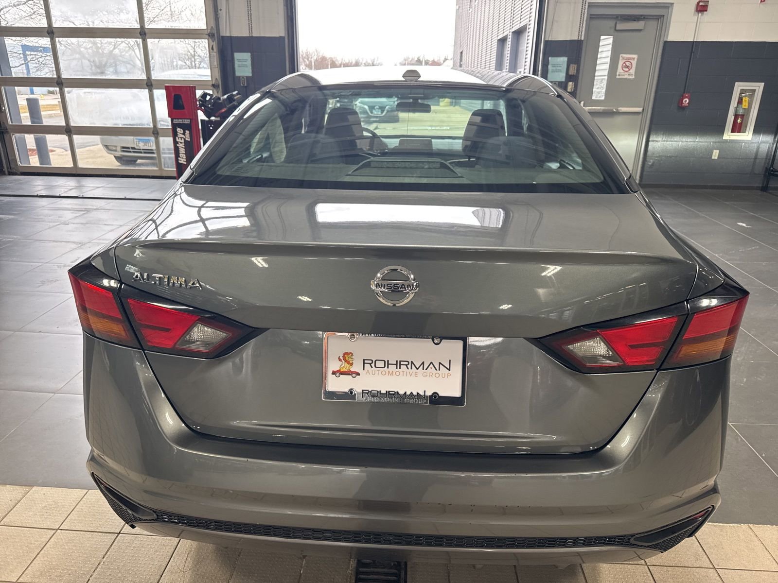 Used 2020 Nissan Altima 2.5 S FWD image 16