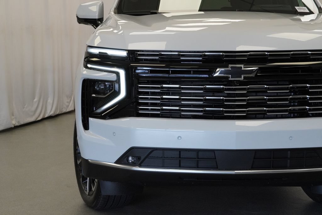 New 2026 Chevrolet Suburban High Country AWD/4WD image 35