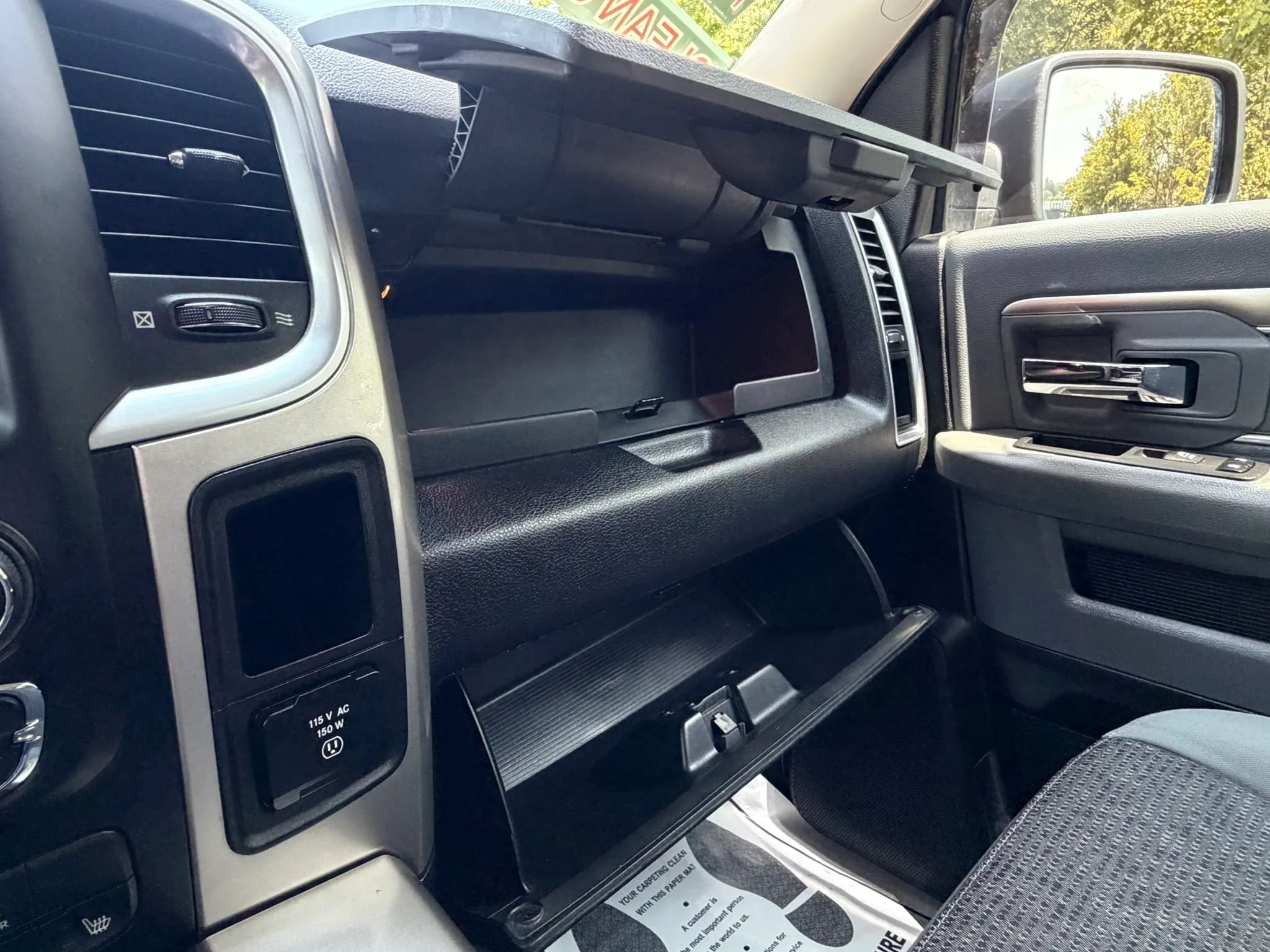 Used 2020 RAM 1500 Classic SLT w/ Luxury Group AWD/4WD image 36