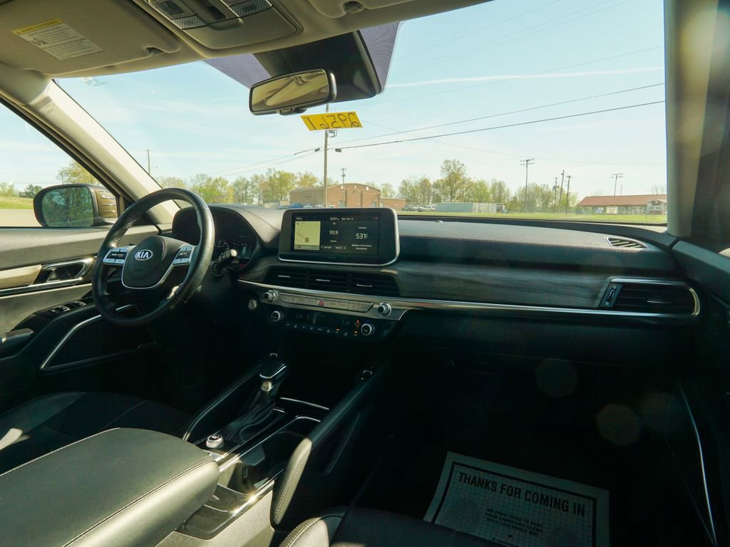Used 2021 Kia Telluride EX w/ EX Premium Package FWD image 16