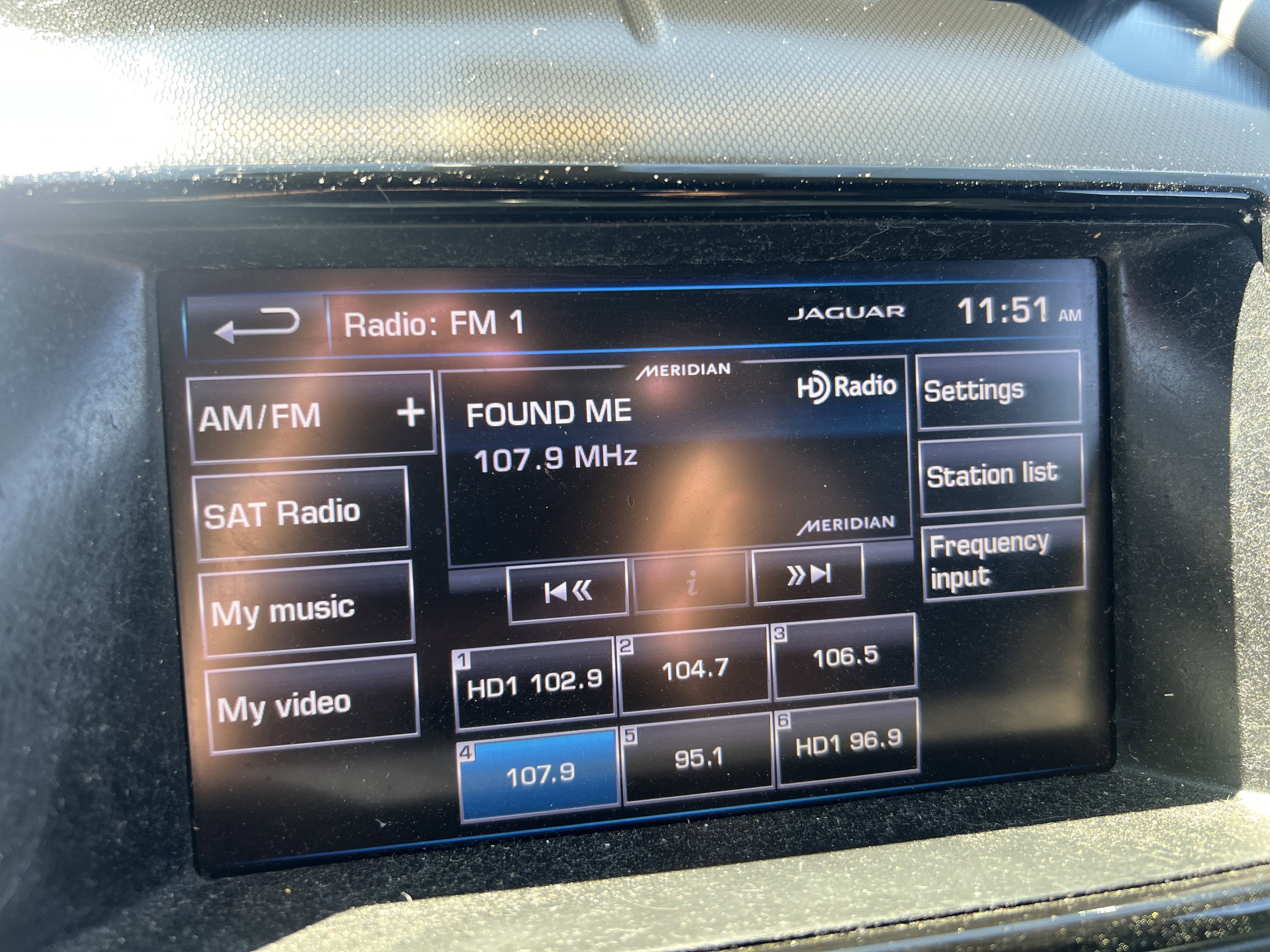 Used 2014 Jaguar F-TYPE S image 22