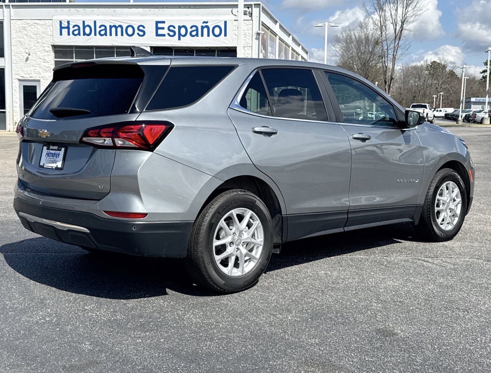 Used 2024 Chevrolet Equinox LT w/ LPO, Floor Liner Package FWD image 15