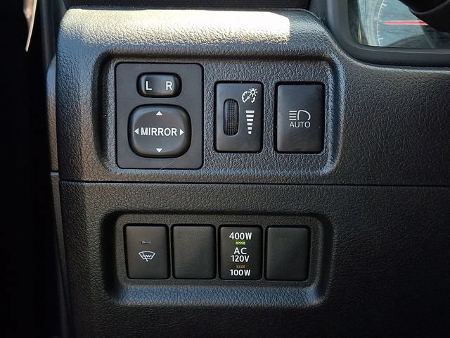 Used 2021 Toyota 4Runner TRD Off-Road Premium w/ Moonroof Package AWD/4WD image 30